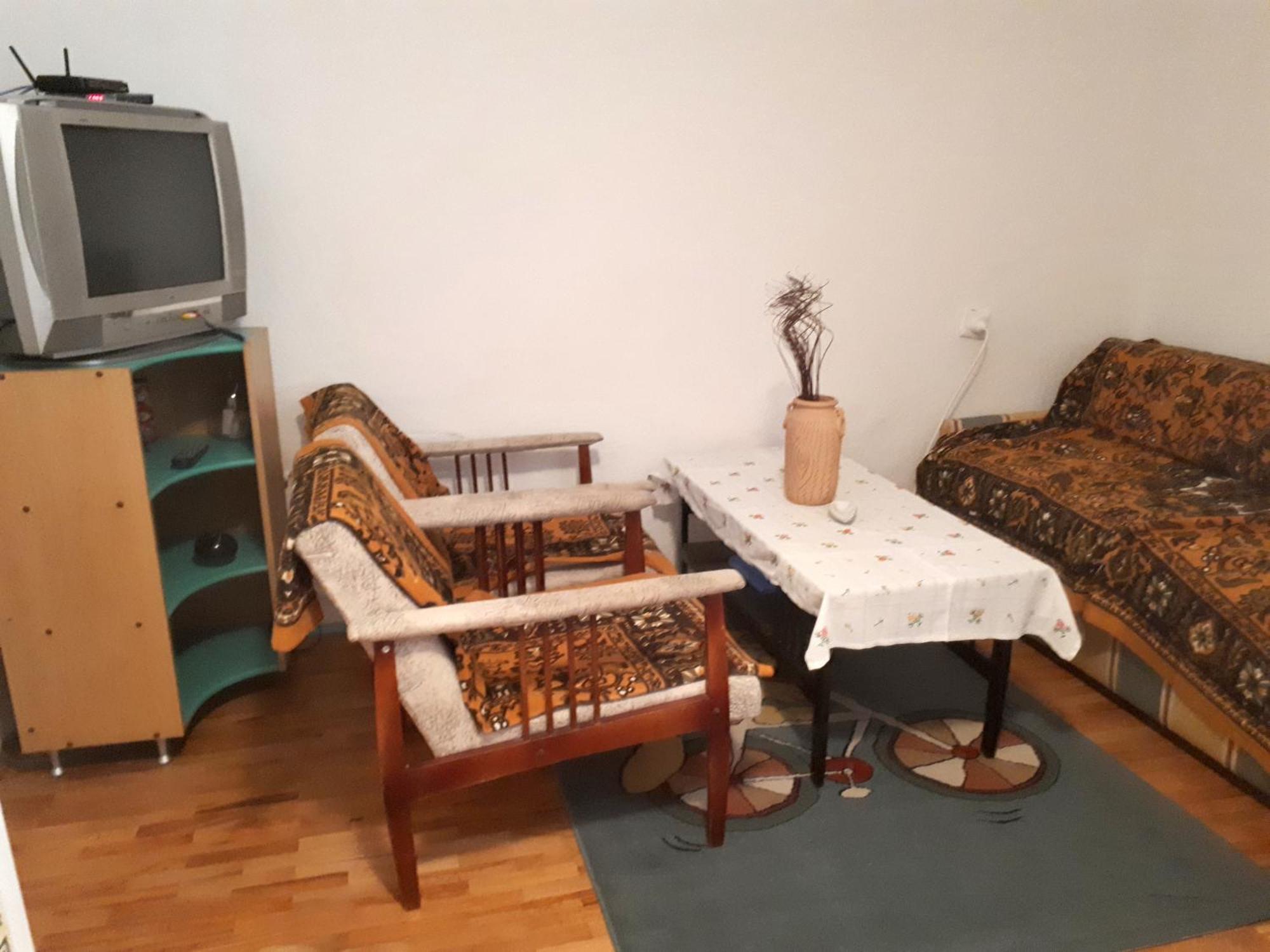 Edelweiss Hostel Stip Bagian luar foto